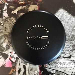 MAC Pro Longwear Powder/Pressed